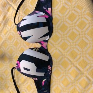 Victoria’s Secret push-up bra in 36B NWOT
